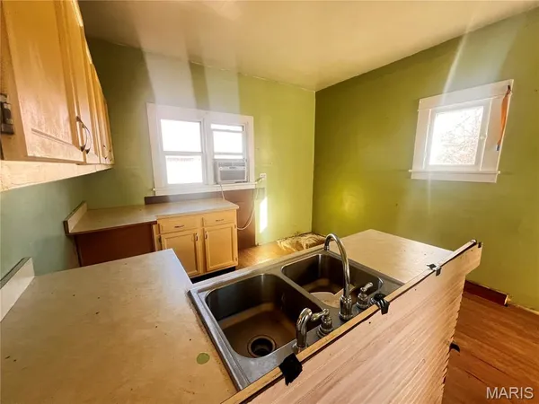 $25,000 | 1001 North Poplar Street, Centralia, IL 62801