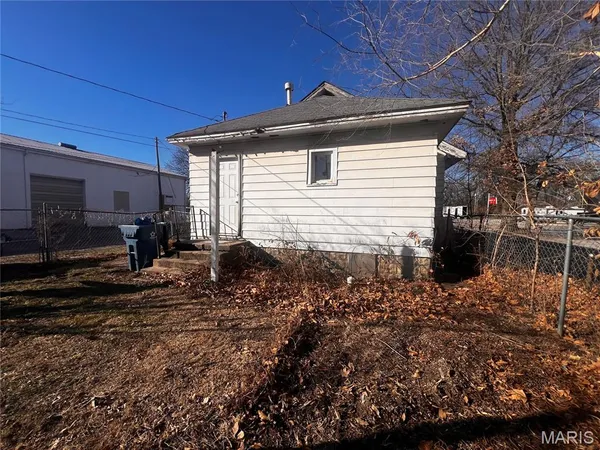 $25,000 | 1001 North Poplar Street, Centralia, IL 62801