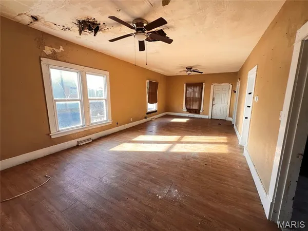 $25,000 | 1001 North Poplar Street, Centralia, IL 62801