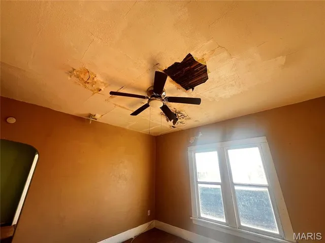 $25,000 | 1001 North Poplar Street, Centralia, IL 62801