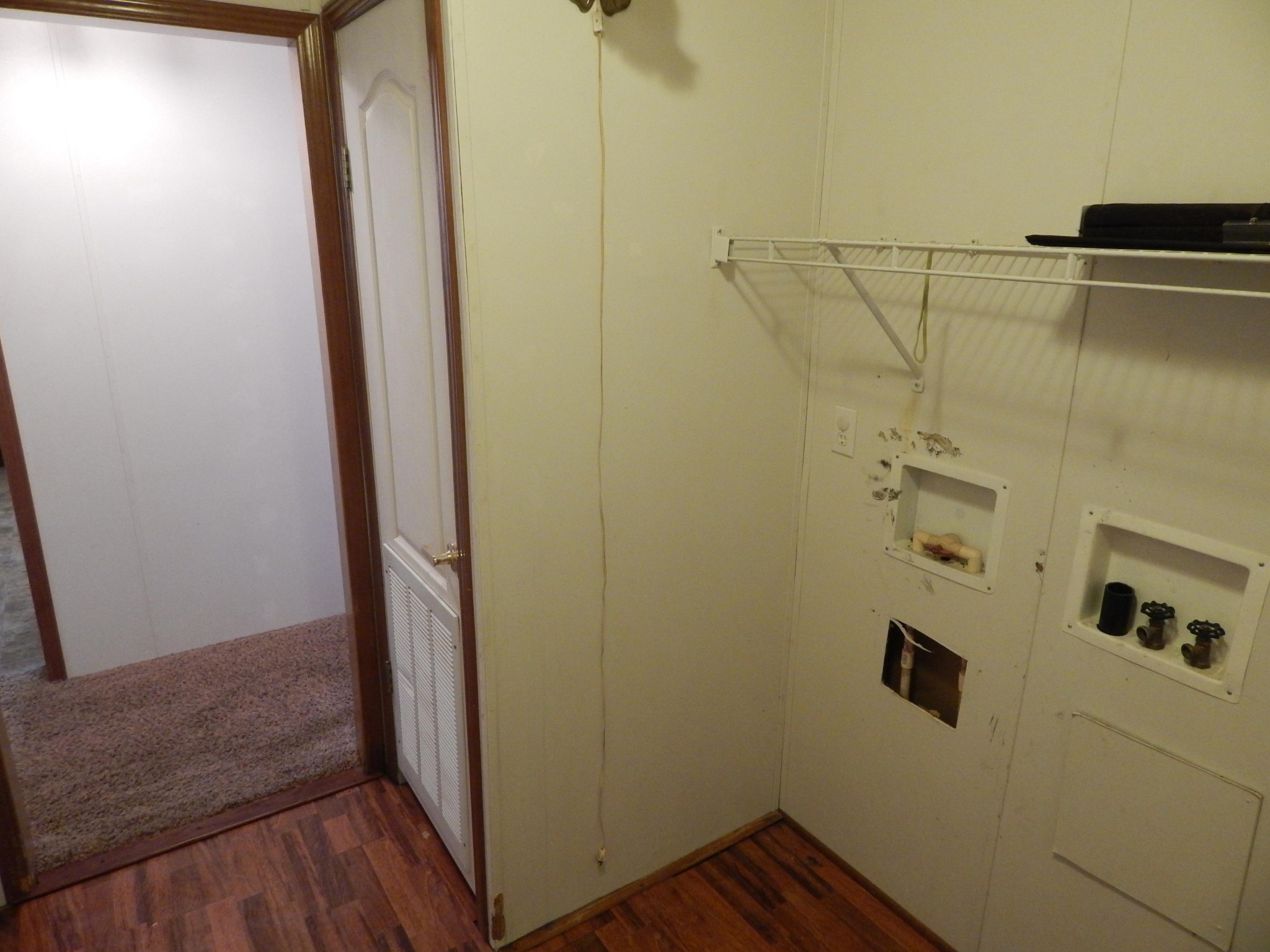 193 Crisman Road Heiskell, TN 37754 - Photo 31 of 31 a bathroom with a shower and a mirror