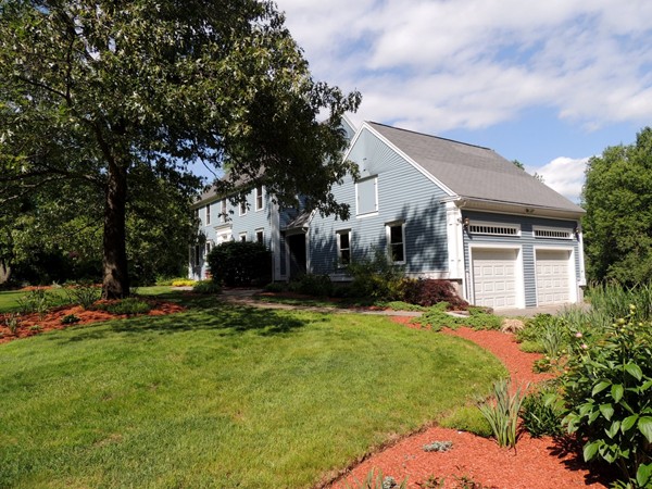 40 Seaver Road Townsend, MA 01469 - Photo 3 of 21