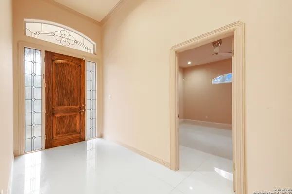 $2,750 | 18722 Calle Cierra, San Antonio, TX 78258