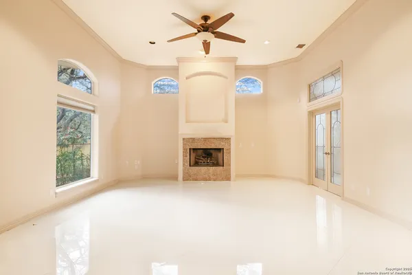 $2,750 | 18722 Calle Cierra, San Antonio, TX 78258