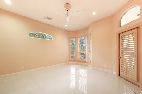 $2,750 | 18722 Calle Cierra, San Antonio, TX 78258