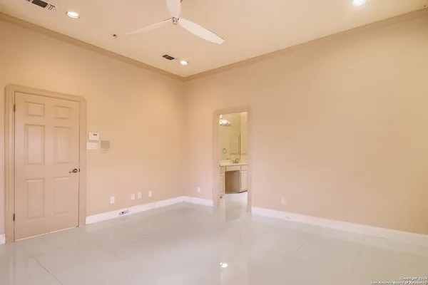 $2,750 | 18722 Calle Cierra, San Antonio, TX 78258