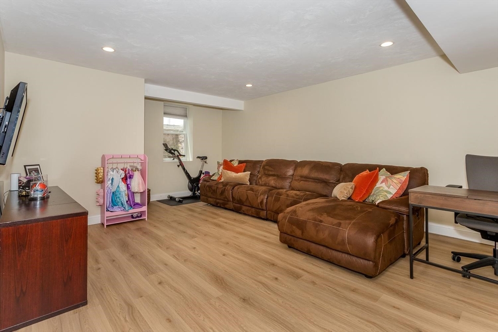 14 Endicott Place, Unit 14 Canton, MA 02021 - Photo 18 of 23
