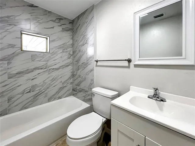 $899 | 15206 Stringfellow Road, Unit 3 & 4, Bokeelia, FL 33922