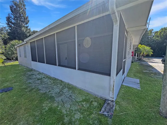 $899 | 15206 Stringfellow Road, Unit 3 & 4, Bokeelia, FL 33922