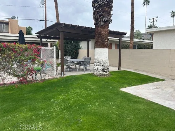 $1,695 | 37111 Cathedral Canyon Drive, Unit E, Cathedral City, CA 92234