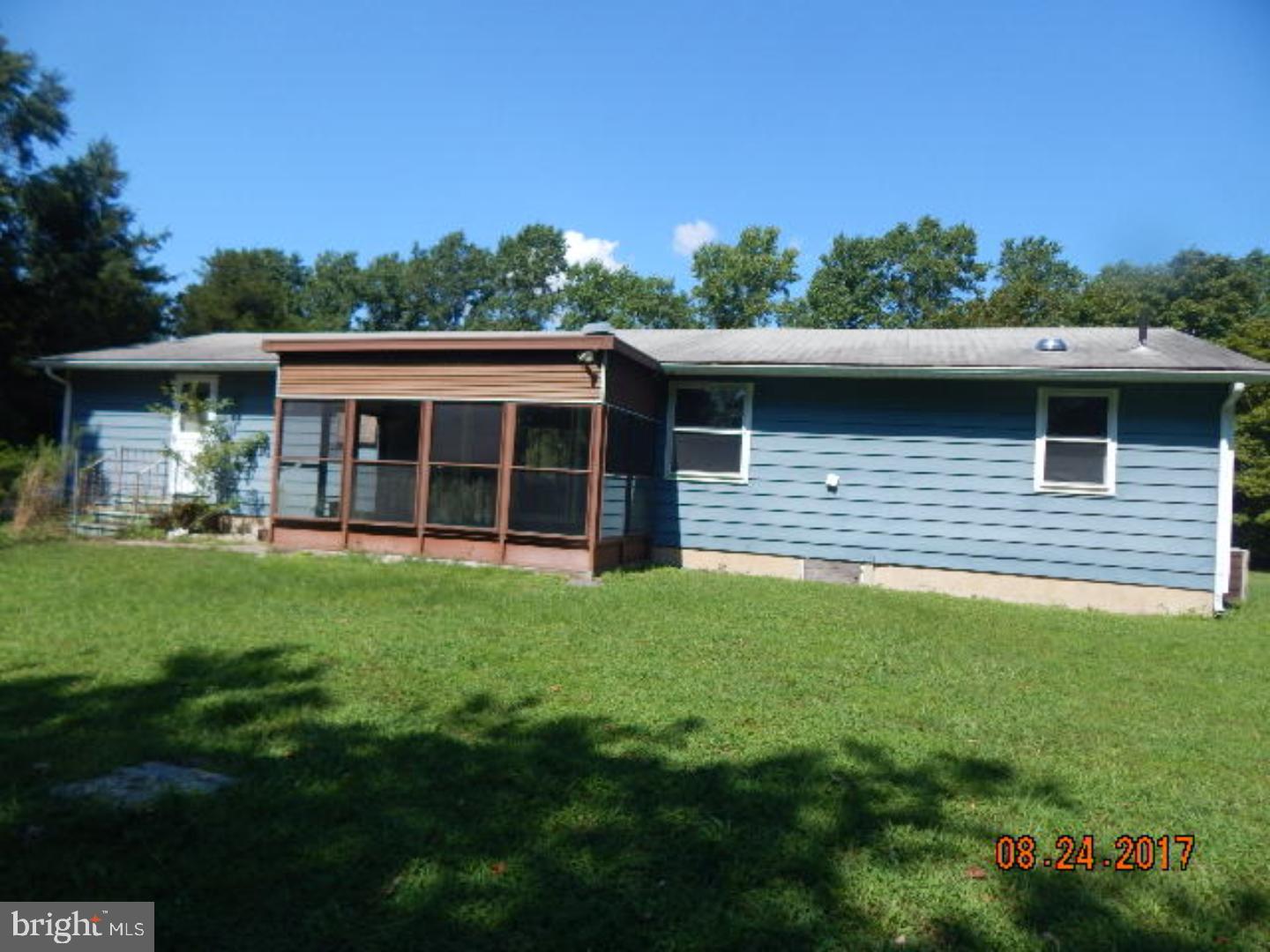 435 Three Bridge Road Newfield, NJ 08344 - Photo 2 of 12
