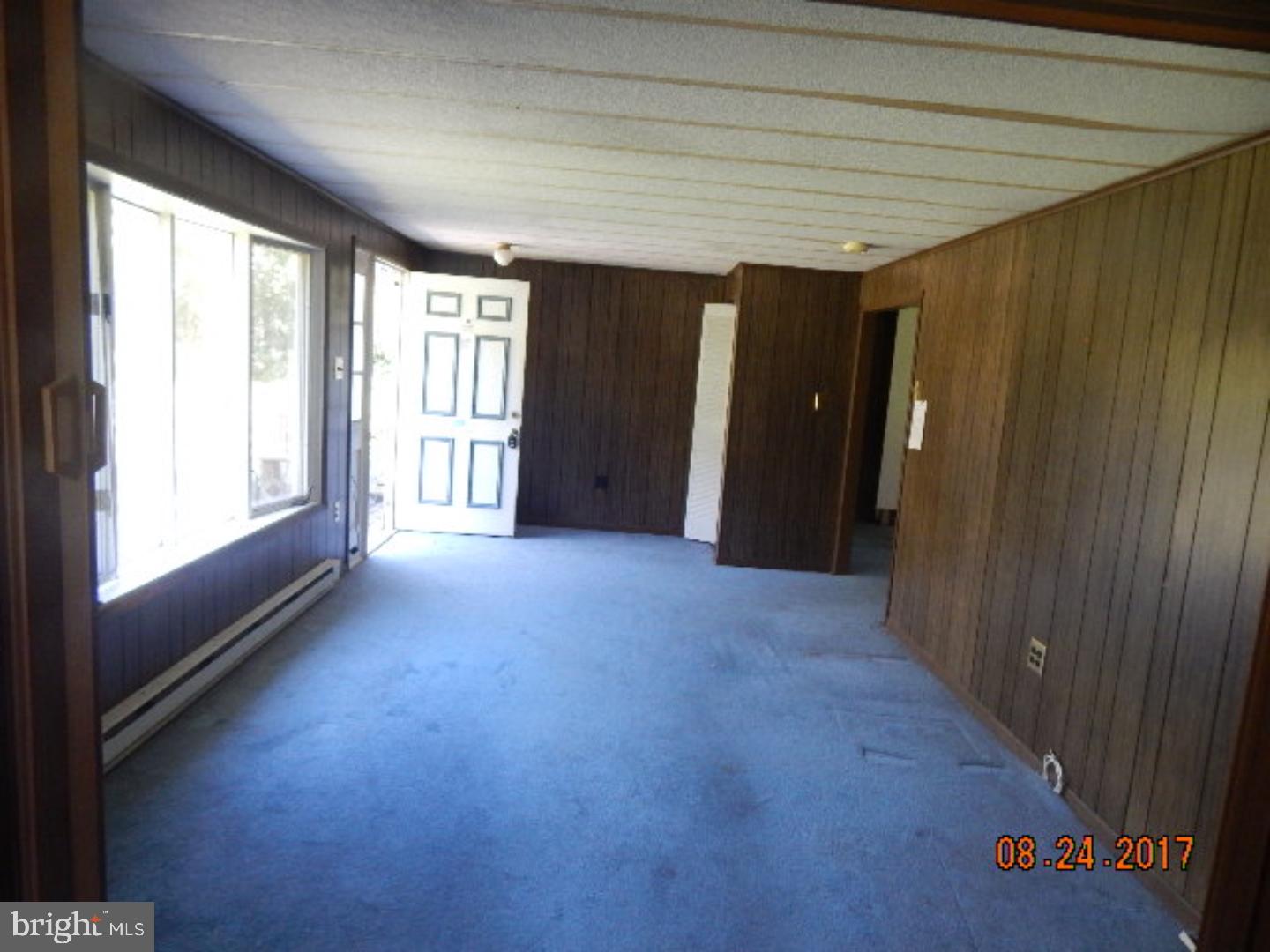 435 Three Bridge Road Newfield, NJ 08344 - Photo 3 of 12