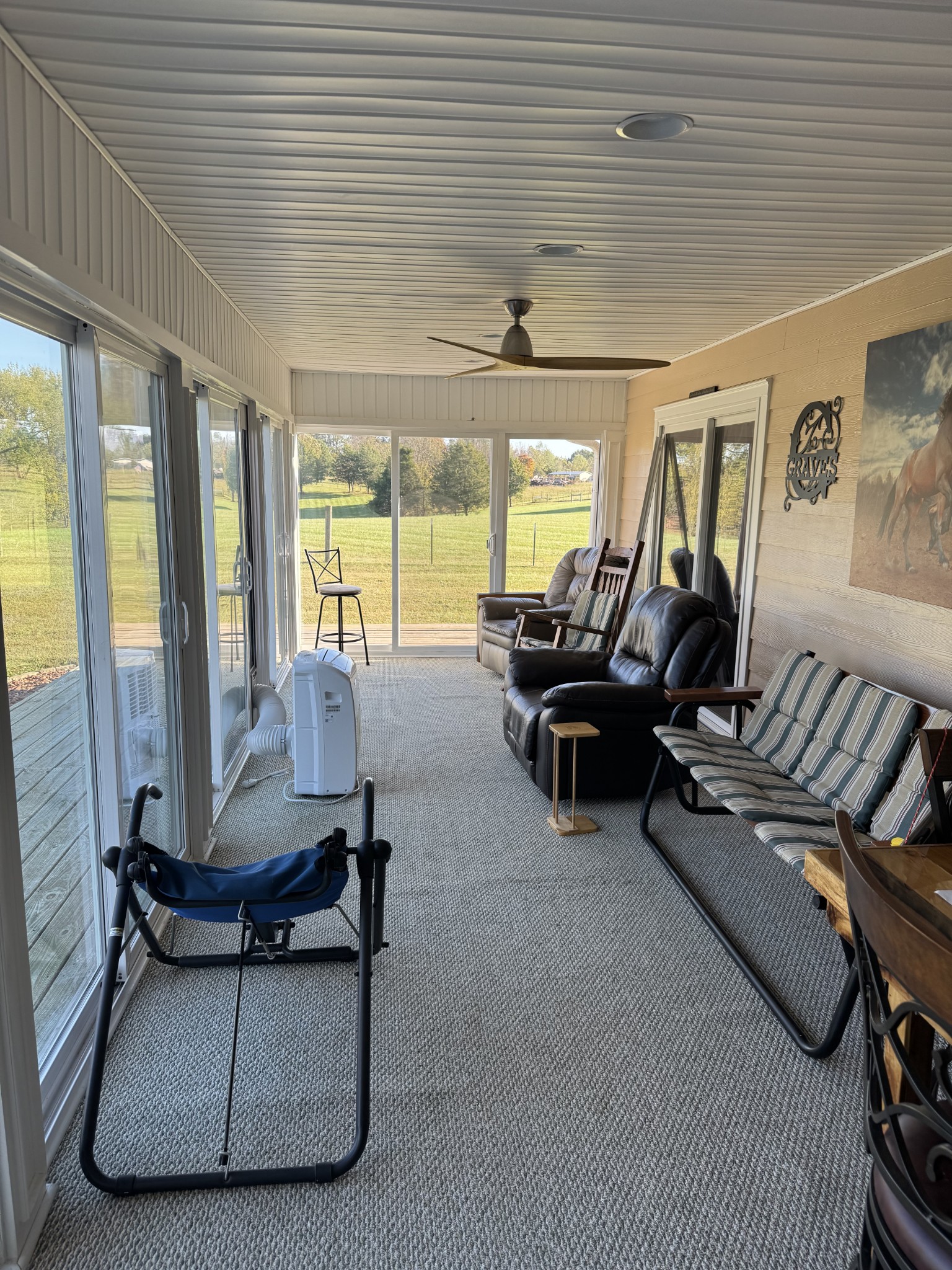 11144 Franklin Road Franklin, KY 42134 - Photo 41 of 47 a living room with furniture