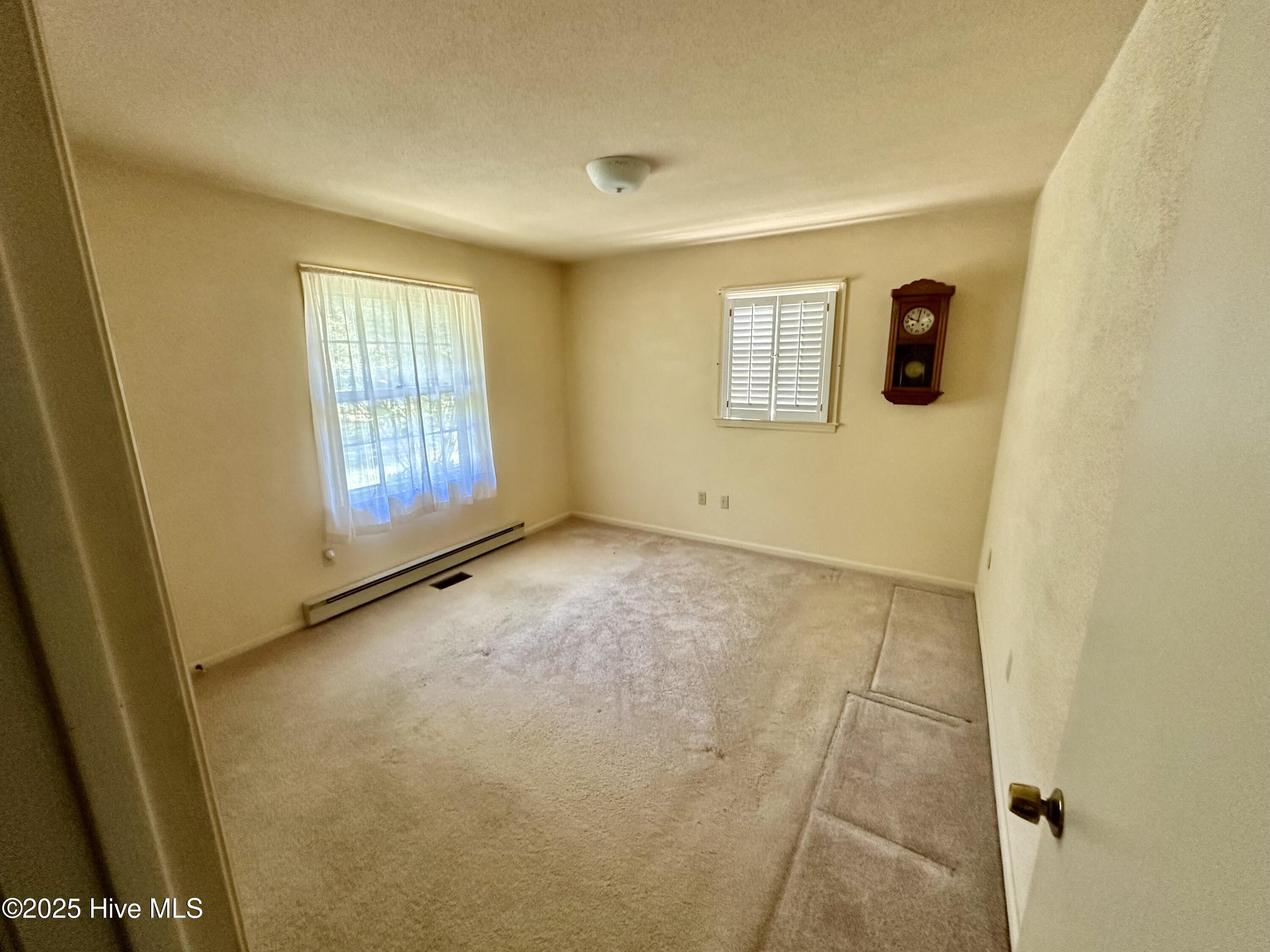 225 Tiptoe Road Edenton, NC 27932 - Photo 10 of 18 Owner bedroom