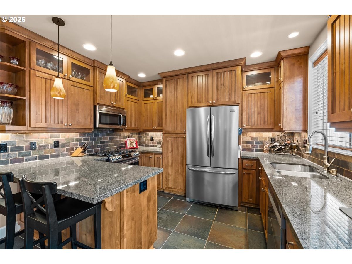 5592 Southwest Norris Terrace Beaverton, OR 97007 - Photo 11 of 31 Kitchen