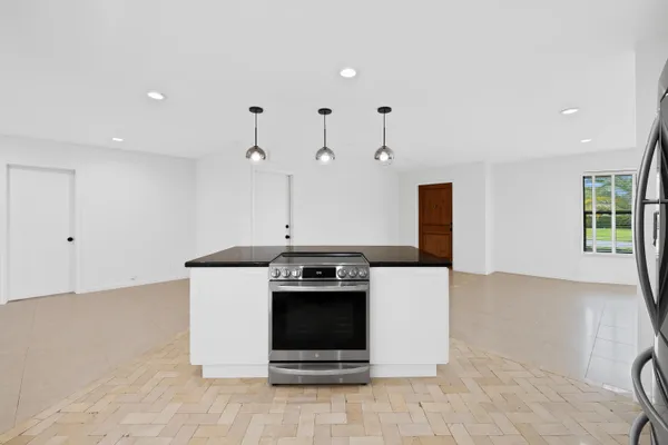 $799,900 | 5660 Southwest 9th Street, Plantation, FL 33317