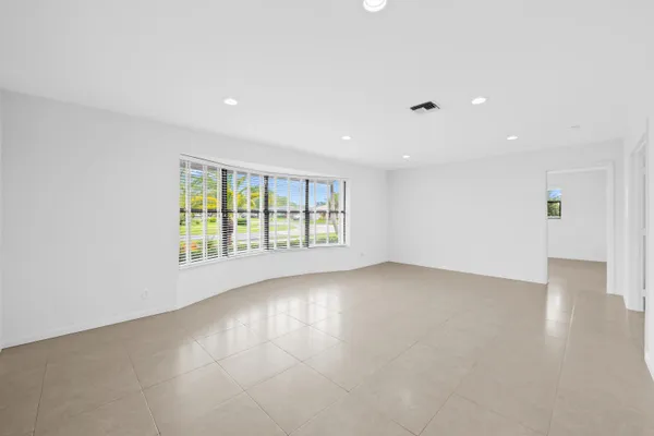 $799,900 | 5660 Southwest 9th Street, Plantation, FL 33317