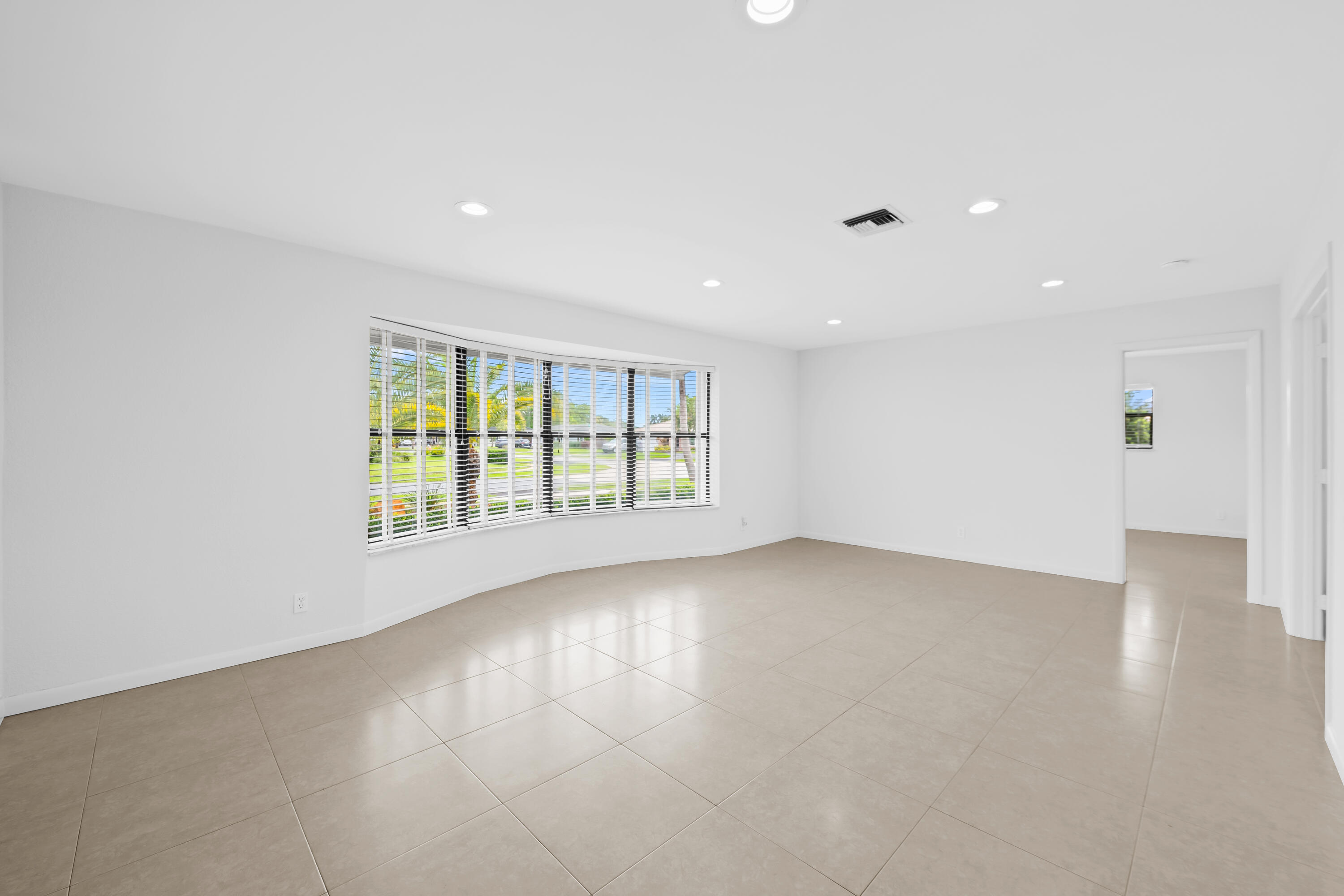 5660 Southwest 9th Street Plantation, FL 33317 - Photo 17 of 58 DSC_2131