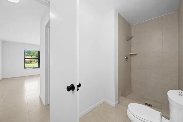 $799,900 | 5660 Southwest 9th Street, Plantation, FL 33317