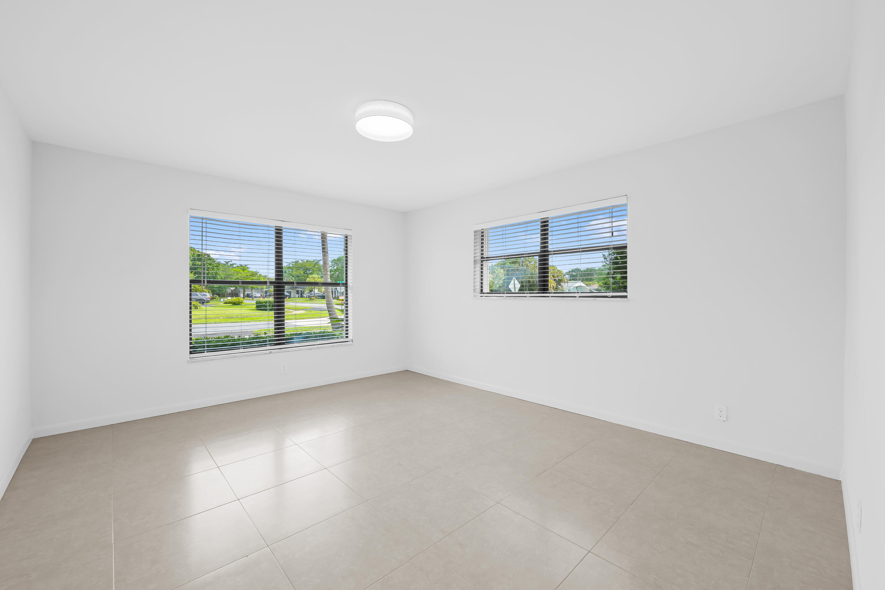 5660 Southwest 9th Street Plantation, FL 33317 - Photo 26 of 58 DSC_2104