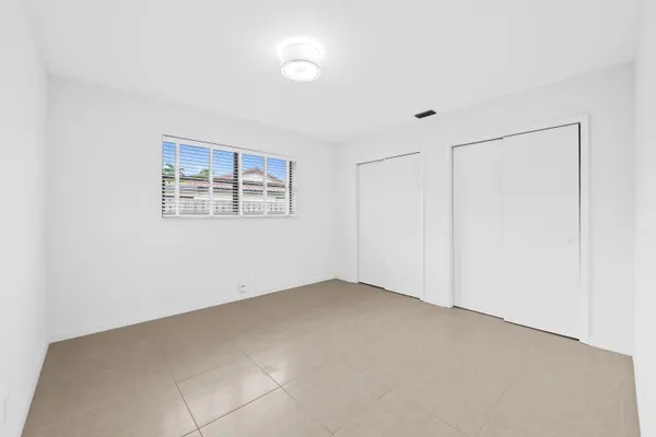 $799,900 | 5660 Southwest 9th Street, Plantation, FL 33317