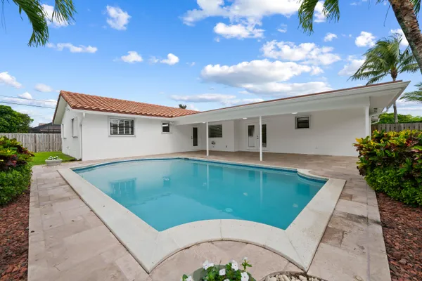 $799,900 | 5660 Southwest 9th Street, Plantation, FL 33317