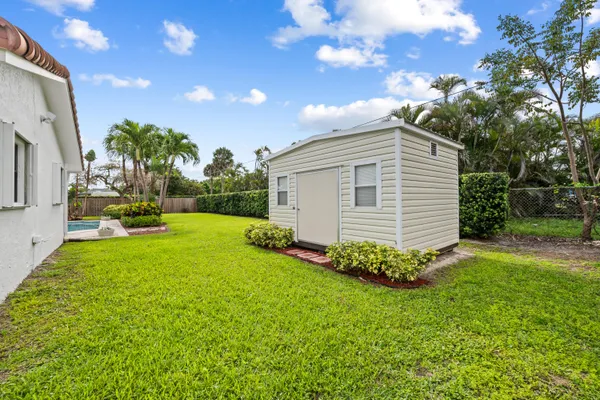 $799,900 | 5660 Southwest 9th Street, Plantation, FL 33317