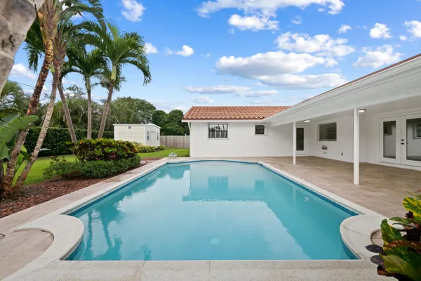 $799,900 | 5660 Southwest 9th Street, Plantation, FL 33317