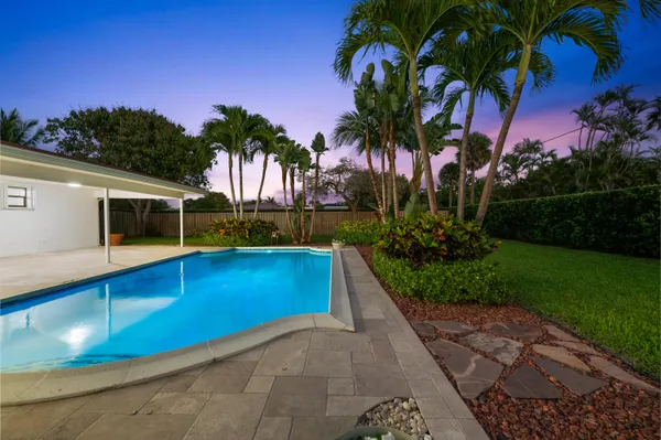 $799,900 | 5660 Southwest 9th Street, Plantation, FL 33317