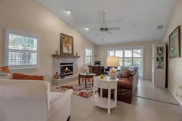 $419,900 | 3410 Avenida Madera, Unit B, Bradenton, FL 34210