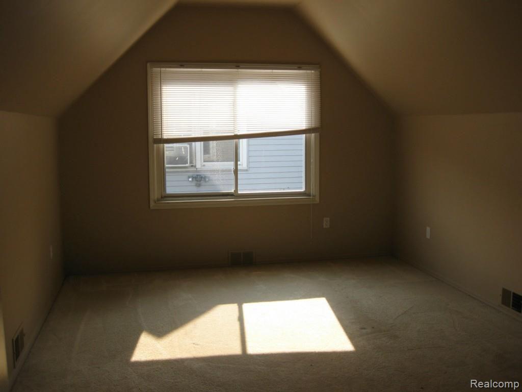 28611 Warren Road Garden City, MI 48135 - Photo 9 of 20 Bedroom 3 upstairs