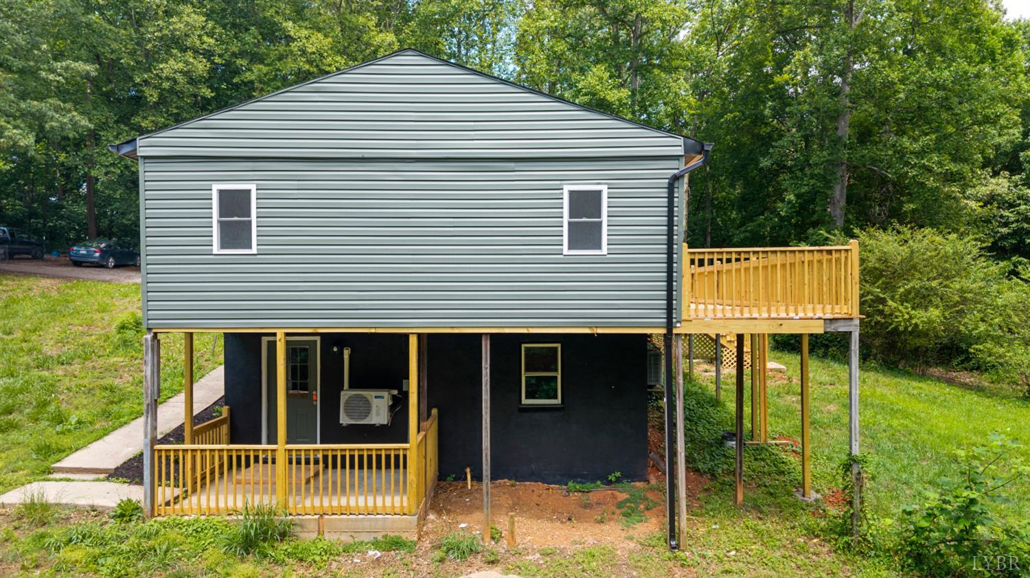 299 Ragland Road Madison Heights, VA 24572 - Photo 5 of 62
