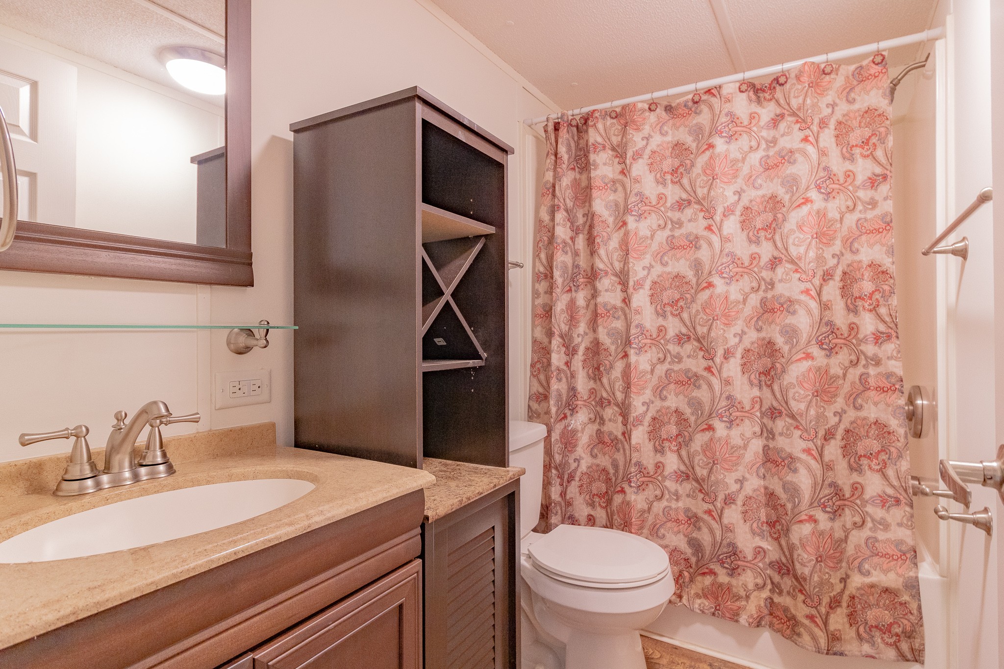 833 Speck Road Lebanon, TN 37087 - Photo 14 of 40 a bathroom with a sink and a toilet