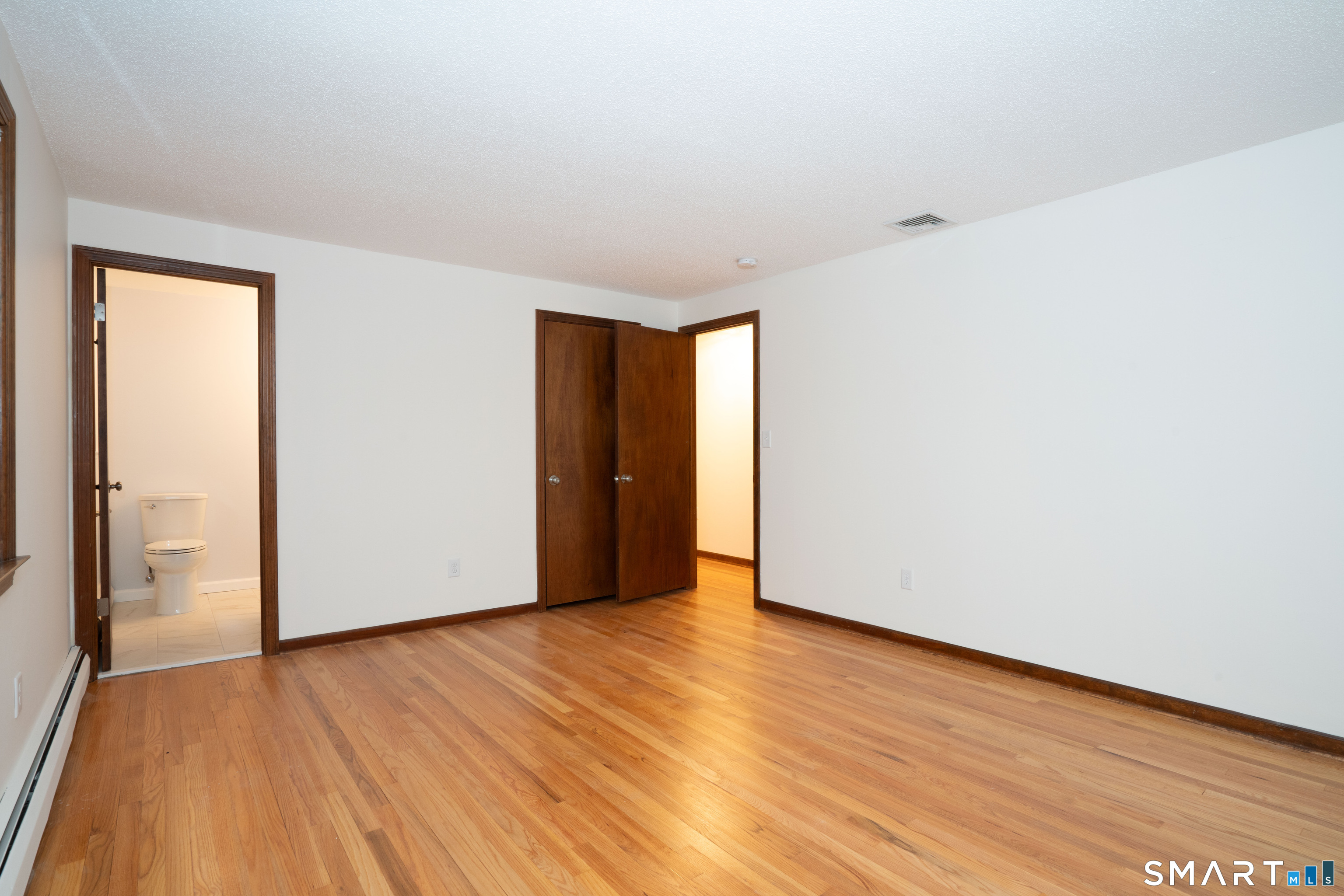 182 Valley View Road Manchester, CT 06040 - Photo 26 of 40