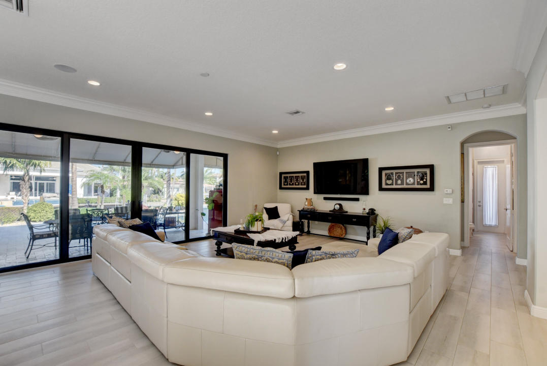 811 Appleby Street Boca Raton, FL 33487 - Photo 9 of 50 9