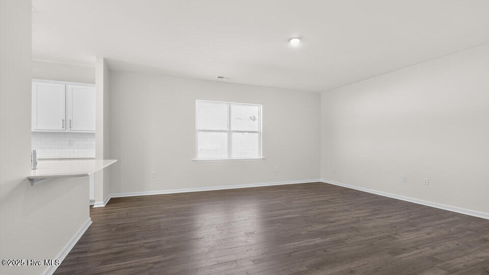 668 Wilder Bloom Path Aberdeen, NC 28315 - Photo 14 of 43 Living Room