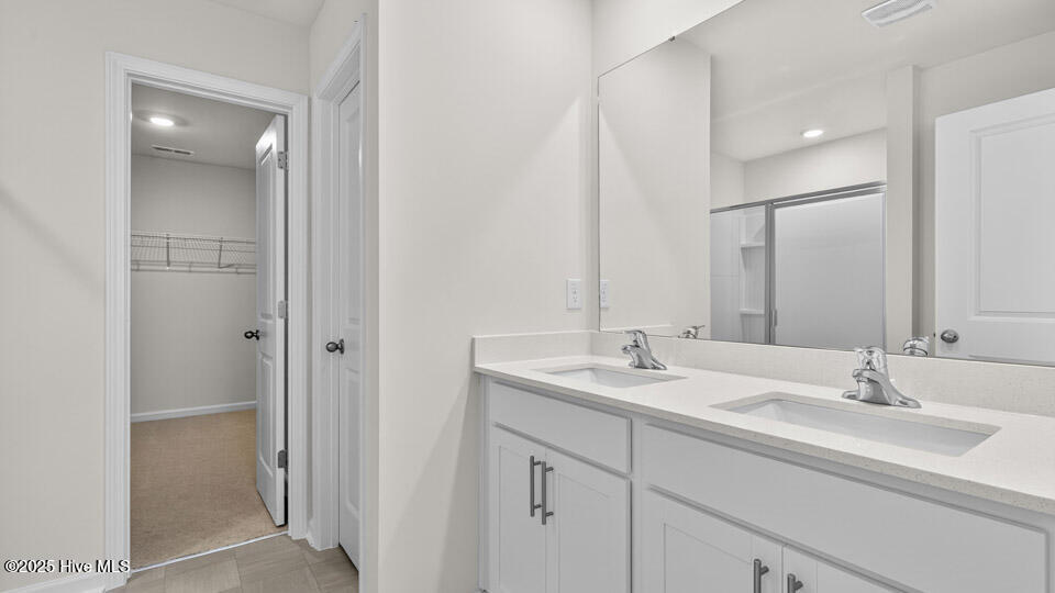 668 Wilder Bloom Path Aberdeen, NC 28315 - Photo 30 of 43 Bathroom