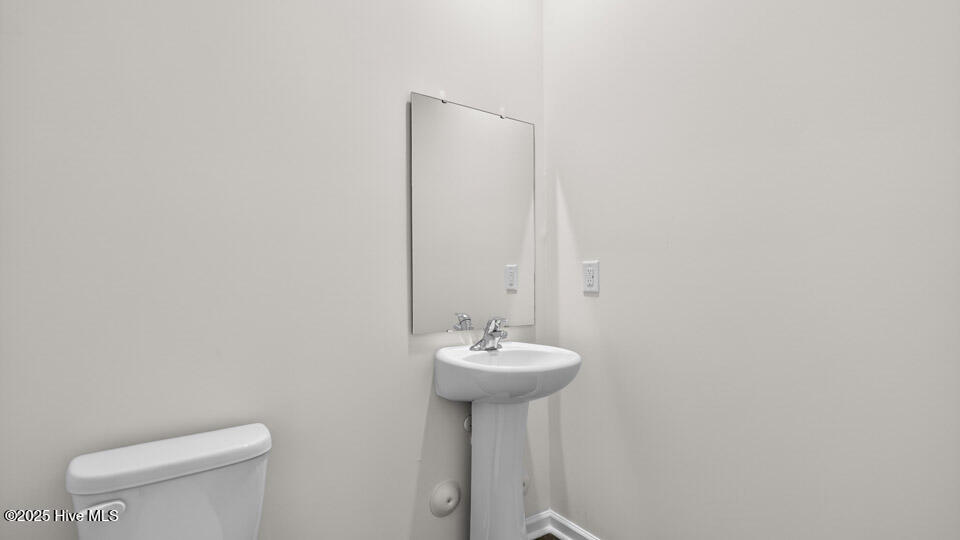 668 Wilder Bloom Path Aberdeen, NC 28315 - Photo 33 of 43 Powder Room
