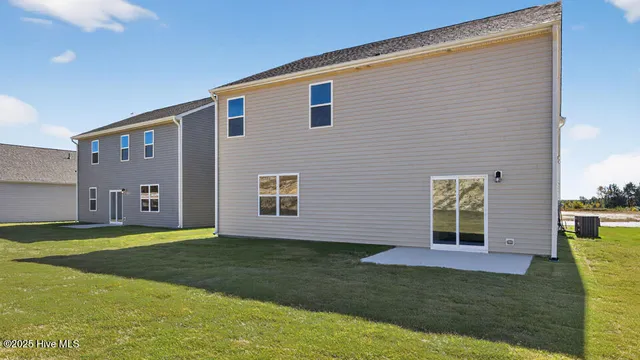 $367,490 | 668 Wilder Bloom Path, Aberdeen, NC 28315