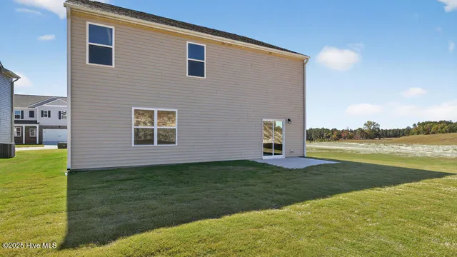 $367,490 | 668 Wilder Bloom Path, Aberdeen, NC 28315