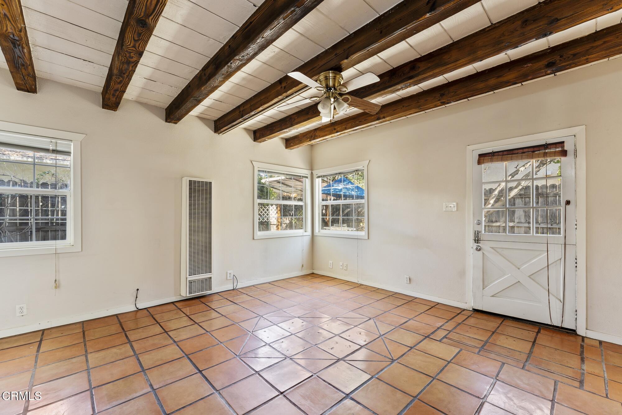 419 West Riverside Drive Burbank, CA 91506 - Photo 34 of 74 419 Riverside Drive_Low Res 034