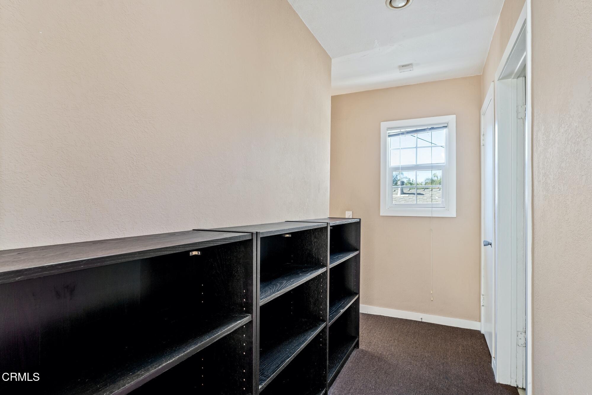 419 West Riverside Drive Burbank, CA 91506 - Photo 50 of 74 419 Riverside Drive_Low Res 050