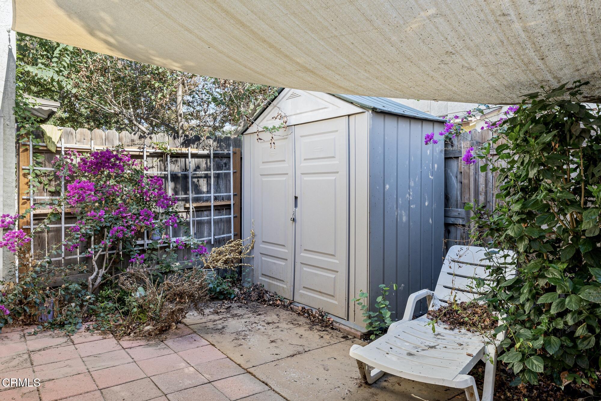 419 West Riverside Drive Burbank, CA 91506 - Photo 5 of 74 419 Riverside Drive_Low Res 006