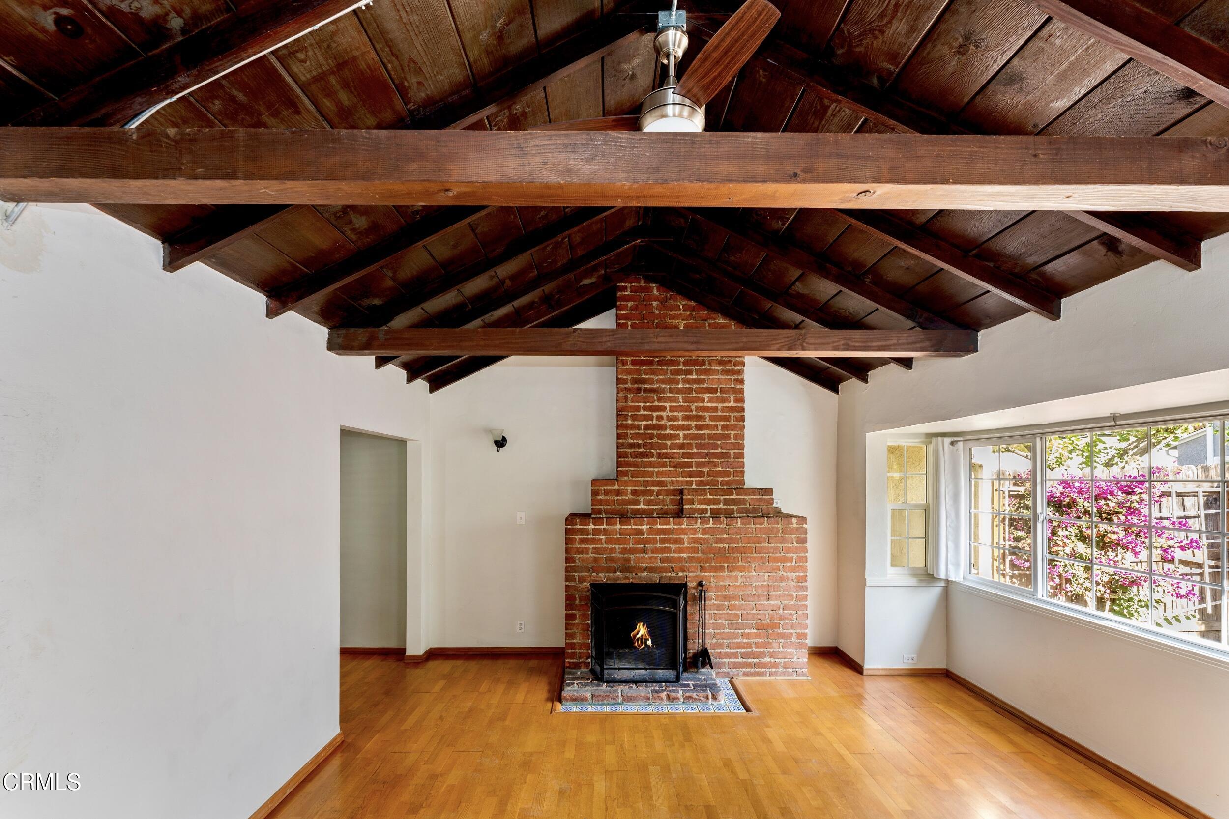 419 West Riverside Drive Burbank, CA 91506 - Photo 8 of 74 1