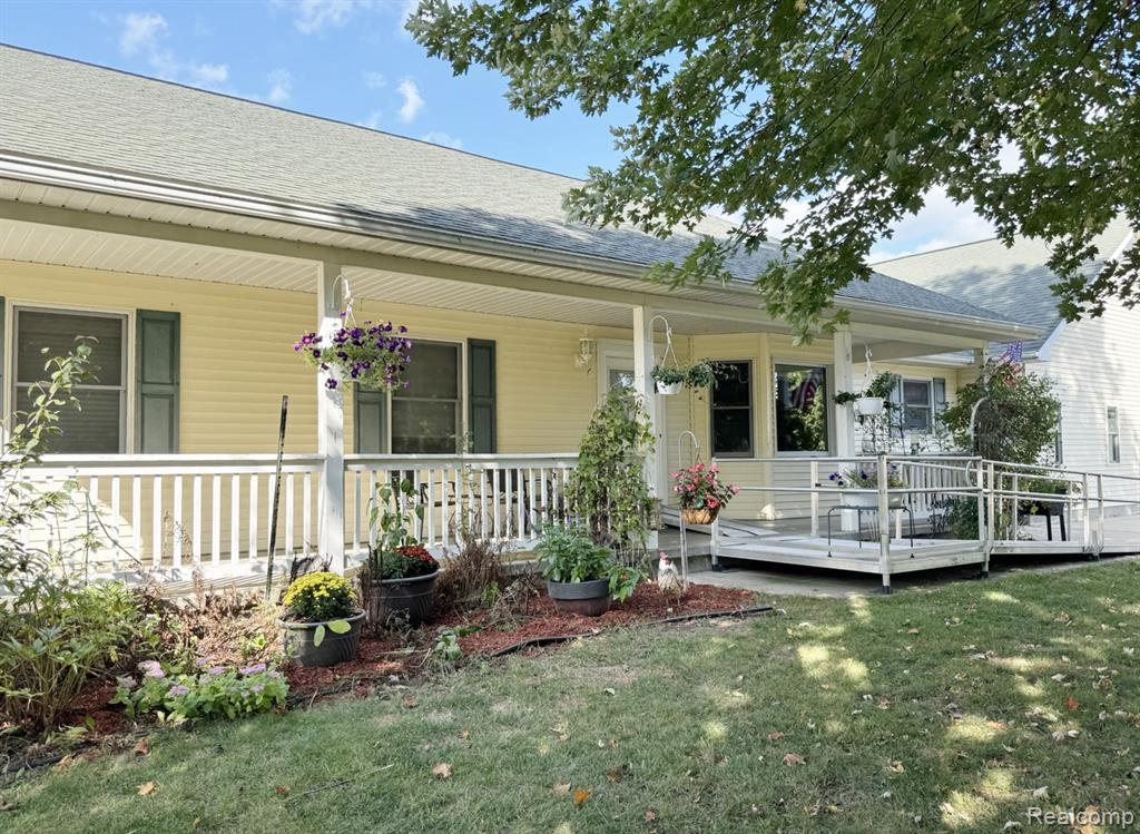 6409 Robb Road Fowlerville, MI 48836 - Photo 1 of 25