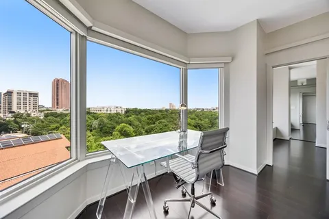 $6,800 | 3030 McKinney Avenue, Unit 701, Dallas, TX 75204
