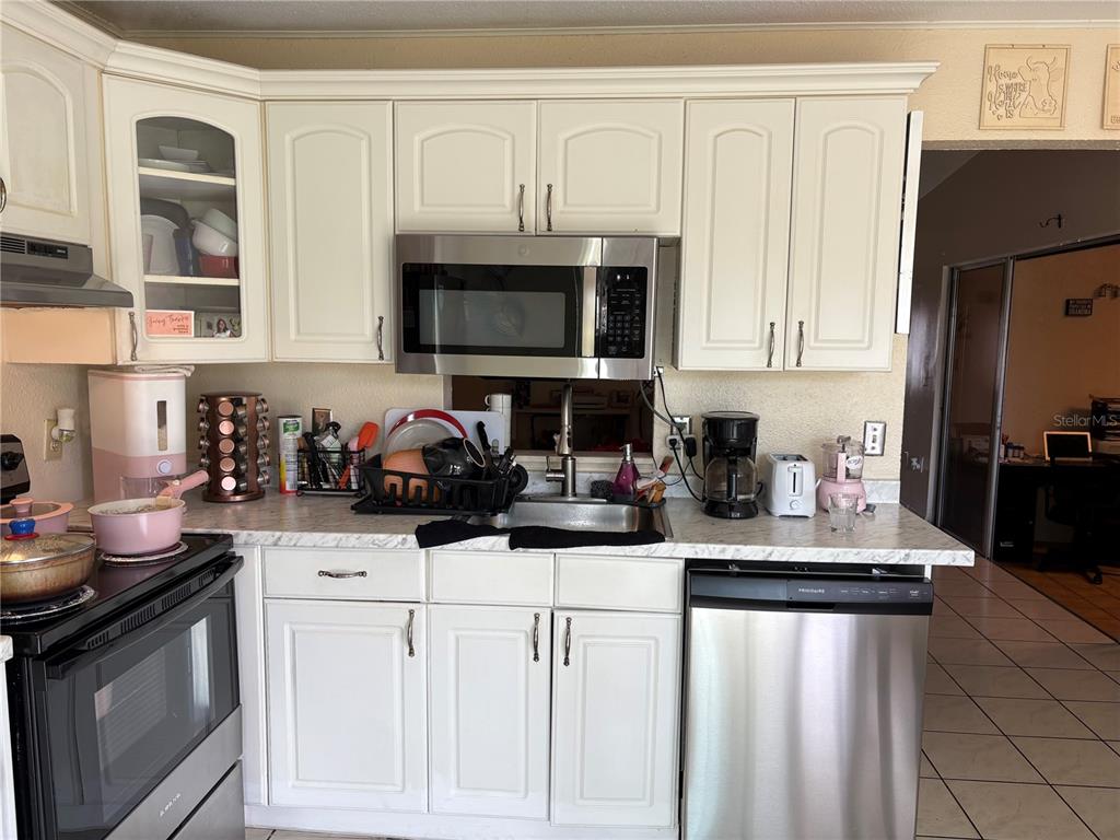 1100 Calanda Avenue Orlando, FL 32807 - Photo 14 of 45