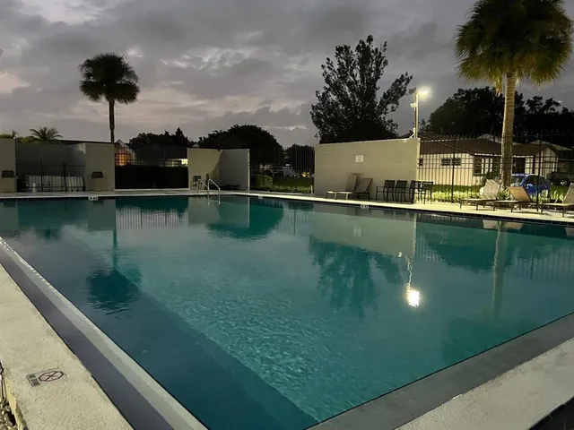 $300,000 | 1100 Calanda Avenue, Orlando, FL 32807