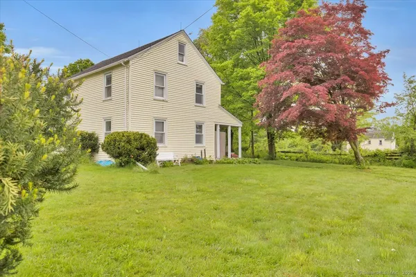 $4,100,000 | 148-153 Wallingford Road, Durham, CT 06422