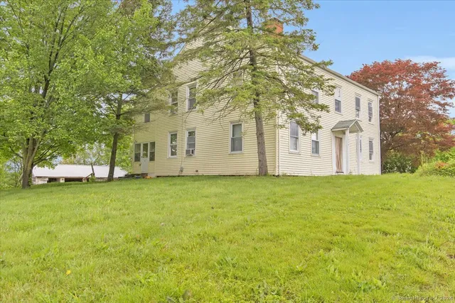 $4,100,000 | 148-153 Wallingford Road, Durham, CT 06422